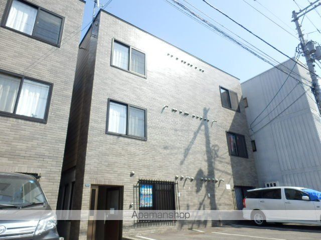 アズーリ中の島参番館の外観写真