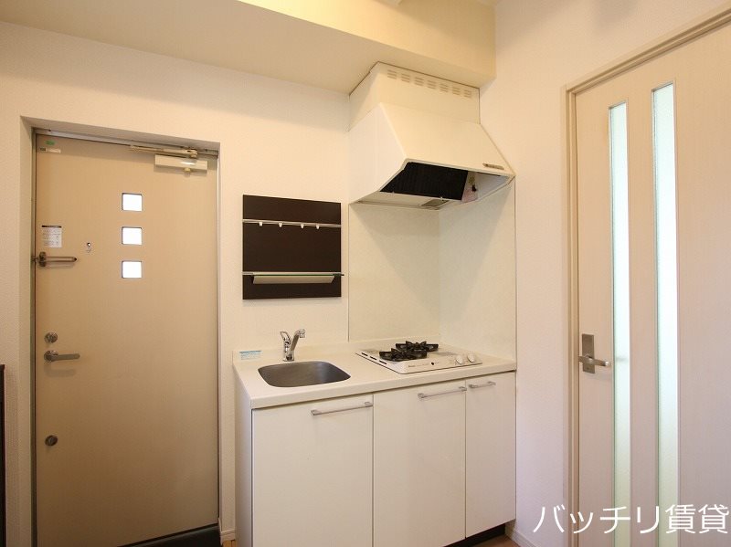 キッチン　画像は、同型タイプの為、現状を優先いたします。