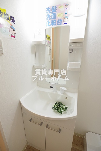 洗面設備　独立洗面台あります！