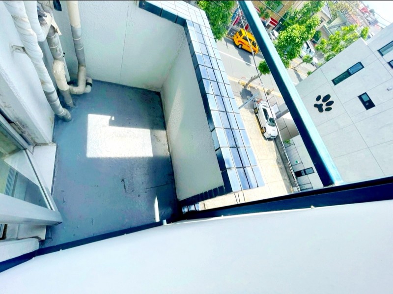 バルコニー　※同じ間取りの参考写真です。