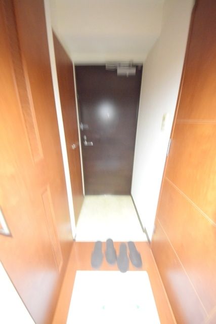 西武新宿線 上石神井駅 徒歩6分 8階建 築21年の玄関写真