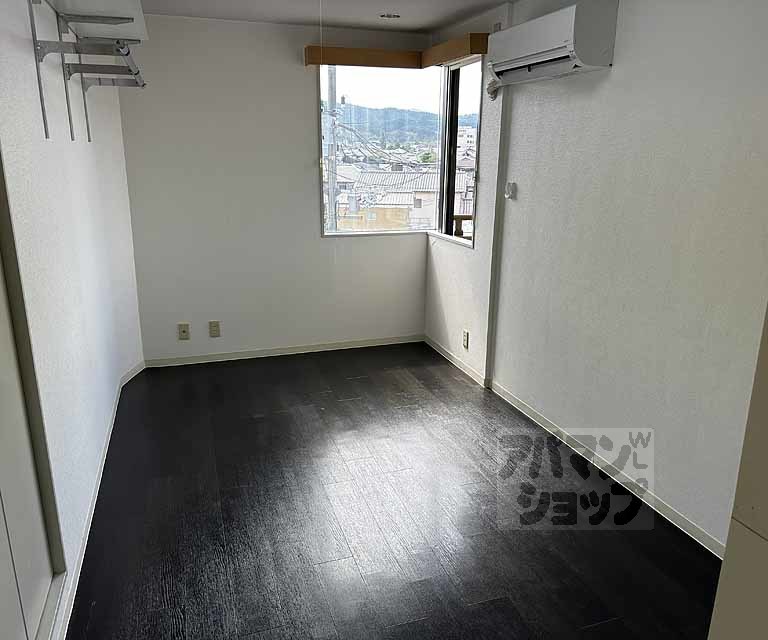 レジデンス94の居間写真