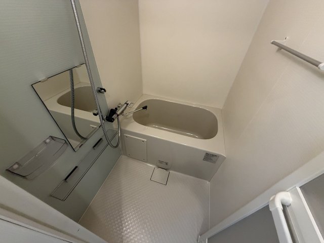 バス・シャワールーム　お風呂で日々の疲れを落としましょう