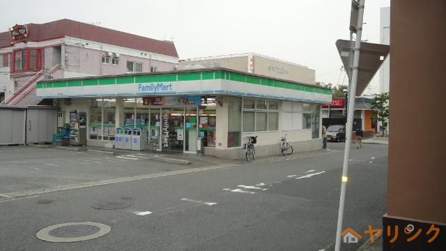 コンビニ　ファミリーマート赤池駅前店（コンビニ）まで433m