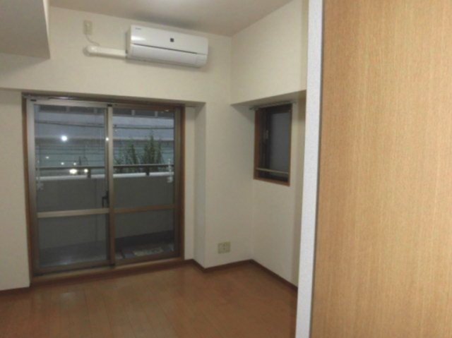 東急目黒線 武蔵小山駅 徒歩7分 12階建 築27年の居間写真