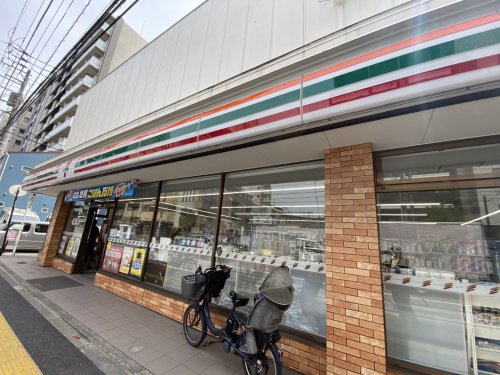 都営三田線 千石駅 徒歩5分 10階建 築41年の周辺写真
