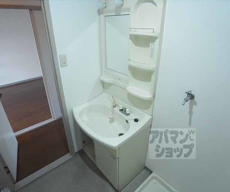 洗面設備　シャンプードレッサーです。