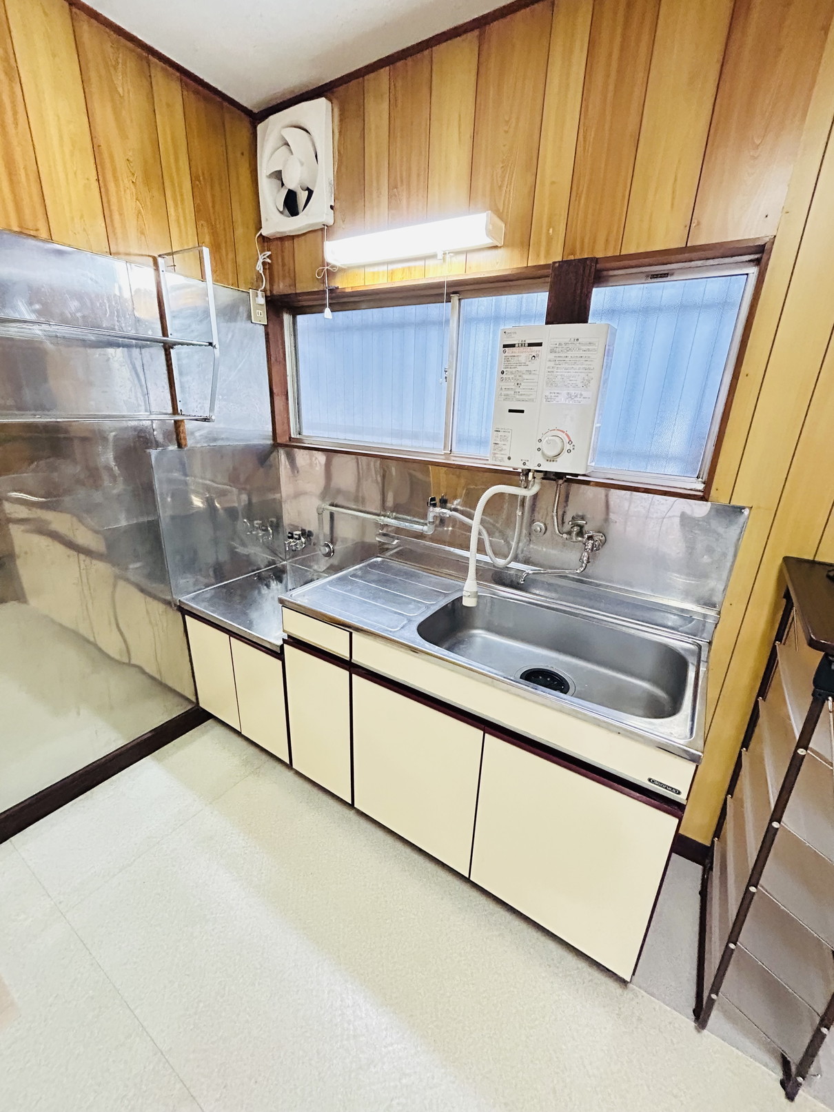 東急池上線 池上駅 徒歩5分 2階建 築46年のトイレ写真