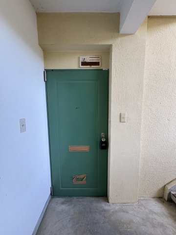 U FLATマンションの玄関写真