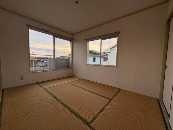 シャルレNO2の内装写真
