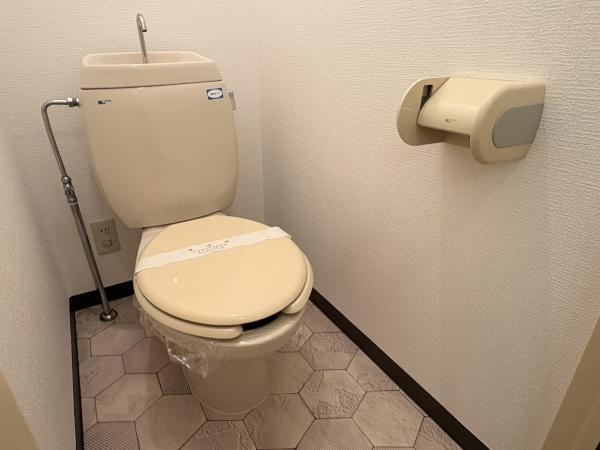 シャルレNO2のトイレ写真