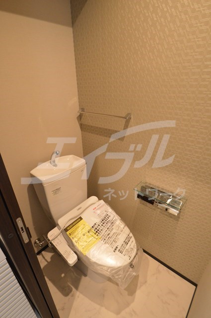 地下鉄谷町線 南森町駅 徒歩5分 9階建 築6年のトイレ写真