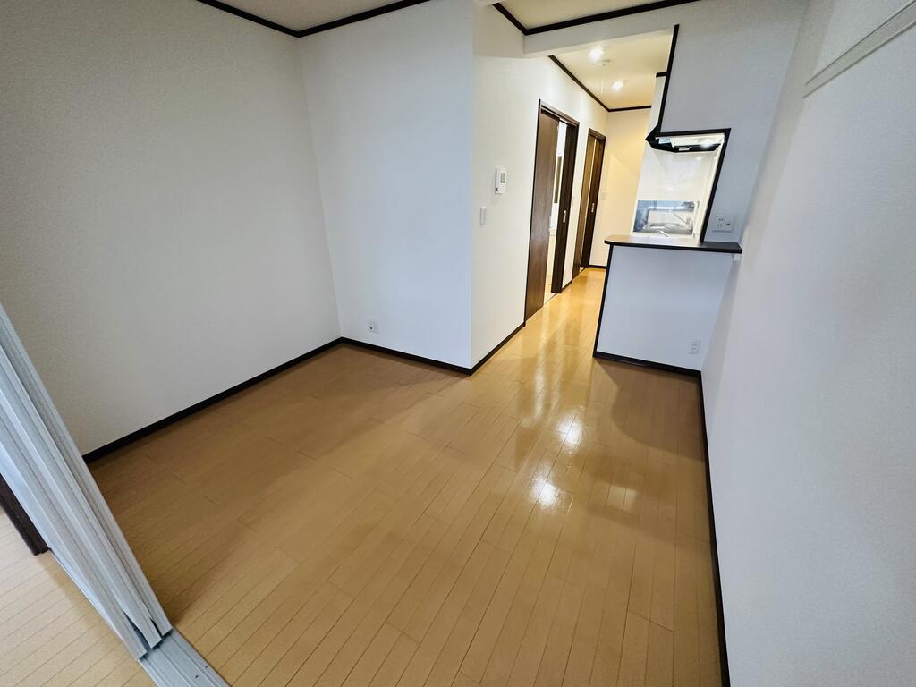 フェリーズ南仙台の居間写真