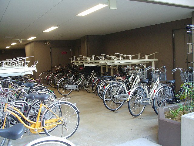 駐車場　駐輪場