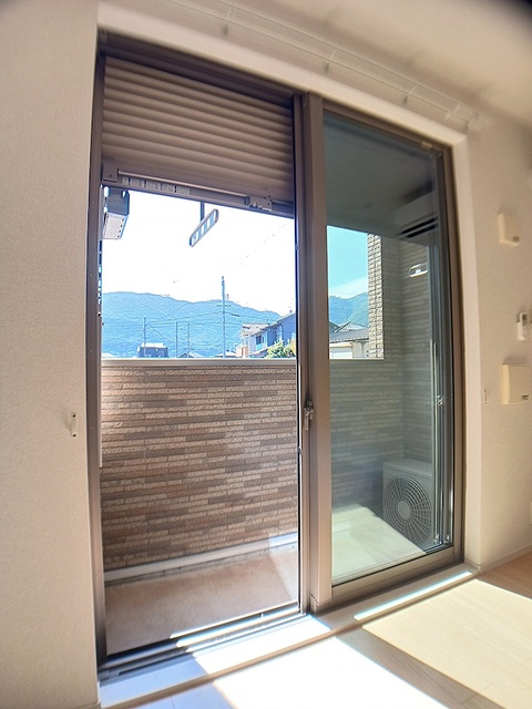 ＪＲ山陽本線 福山駅 バス乗車時間：27分 最寄りバス停で下車 徒歩8分 3階建 築9年の内装写真
