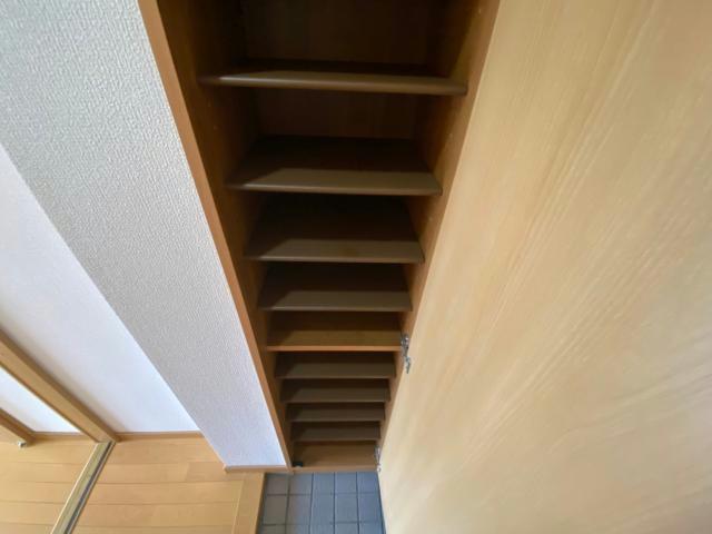 玄関　同型タイプ　現況優先