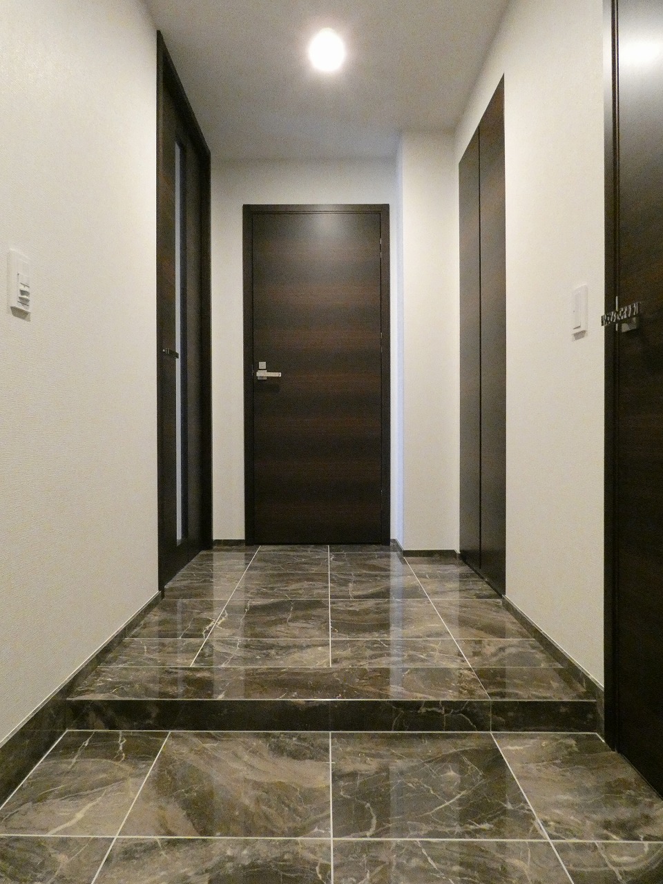 玄関　玄関※別部屋参考写真