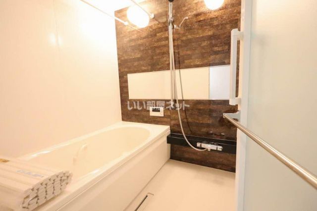 ＪＲ芸備線 矢賀駅 徒歩33分 3階建 築3年の風呂写真
