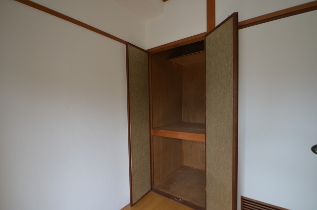 収納　写真は別のお部屋のものでございます。