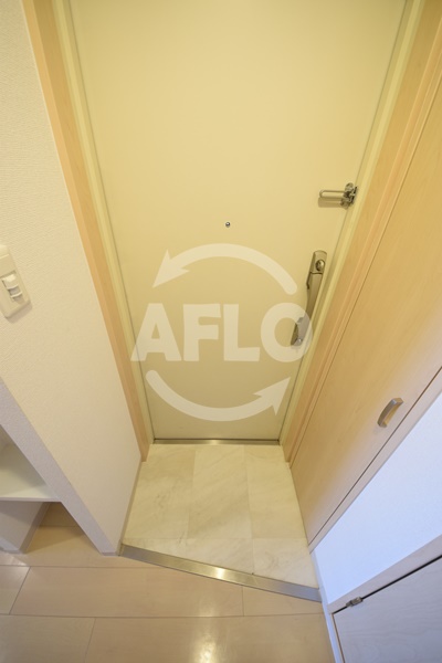 アーバンフラッツ心斎橋の玄関写真