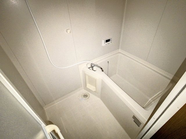 バス・シャワールーム　掲載写真は同型モデルを掲載しており実際のお部屋と仕様等が異な