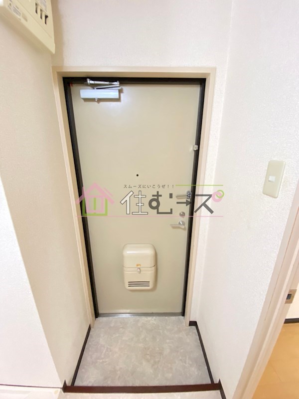 ウェルネスコート瓦屋町の玄関写真