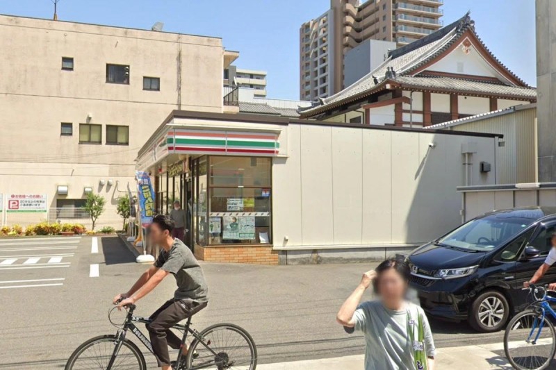 コンビニ　セブンイレブン 名古屋松原2丁目店（コンビニ）まで123m