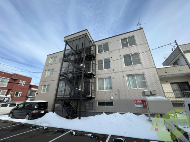 建物外観　札幌市東区北三十七条東「クリスタルハイツ栄町」