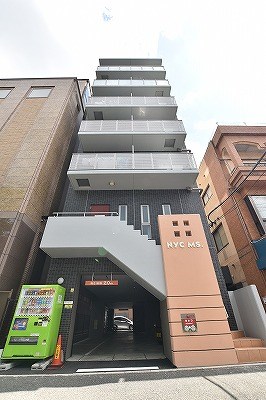 【ＮＹＣマンションの建物外観】