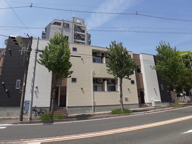 名古屋市熱田区伝馬のアパートの建物外観