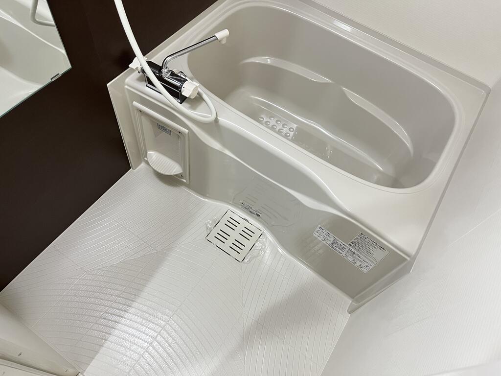 バス・シャワールーム　同じタイプ同じモデルを使用