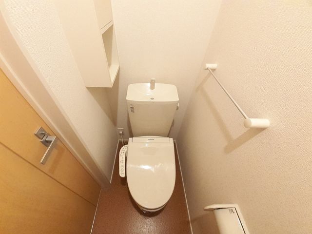 【アイランドヒルズ学園　Iのトイレ】