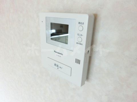リブレ三光Ⅲ　セキュリティ　カメラ付インターホン
