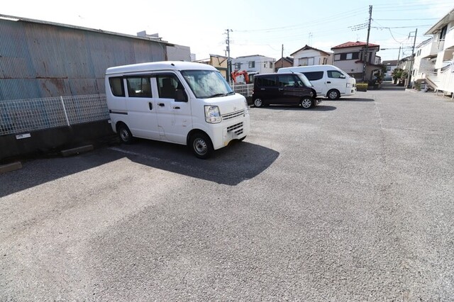 【メゾンエスポワール　Ｂの駐車場】