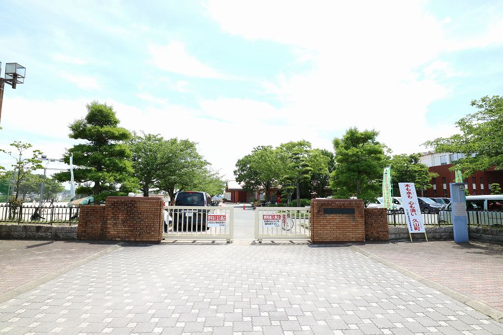 【パストラル久山Bの小学校】