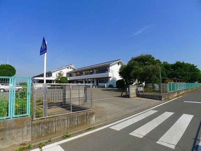 【太田市西新町のアパートの小学校】