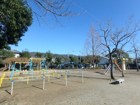 公園　万々公園（公園）まで702m