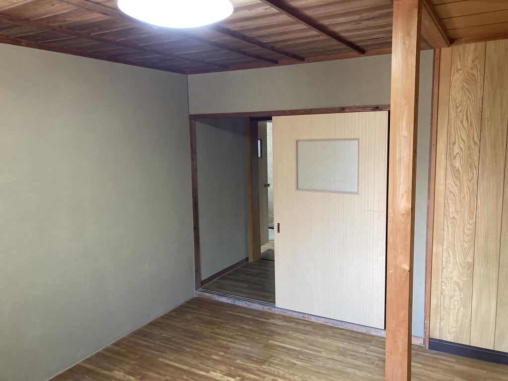 瀬戸町江尻貸家の内装写真
