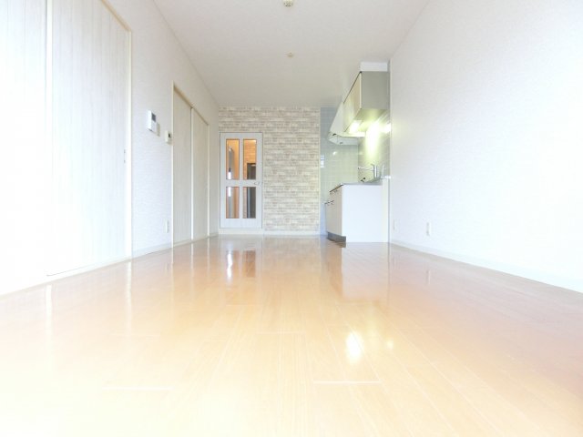 居室・リビング　同物件別部屋イメージ写真