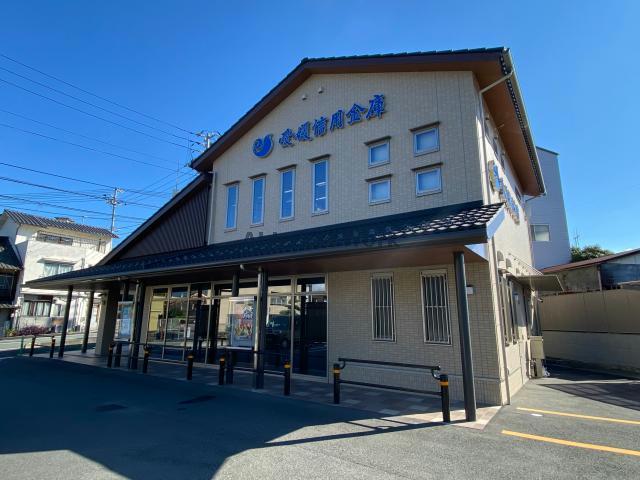 銀行　愛媛信用金庫大洲支店（銀行）まで832m