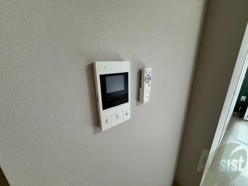 セキュリティ　モニタ付インターホンでセキュリティ面も安心です。