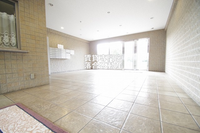 エントランス　清潔なエントランス