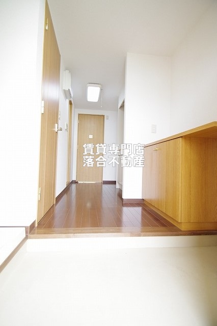 玄関　落ち着いた色合いの玄関