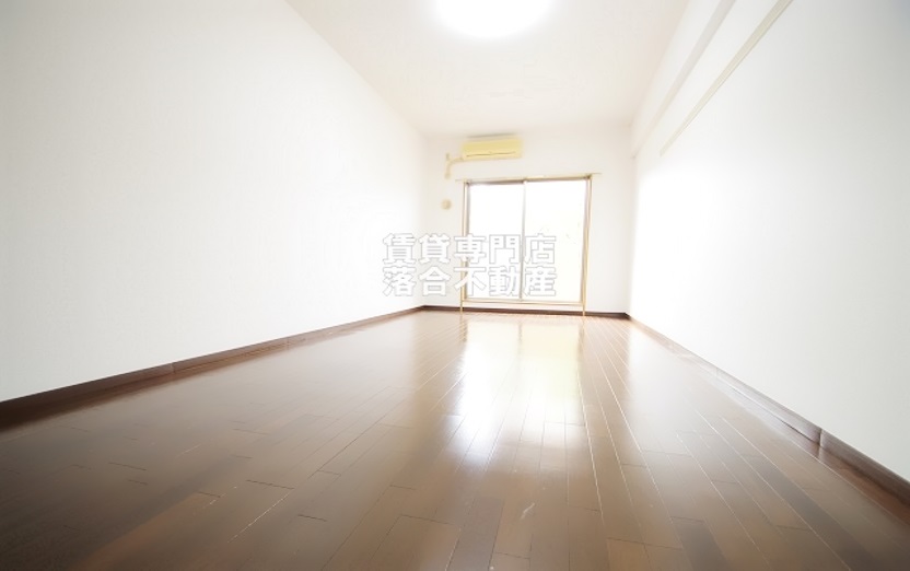 居室・リビング　10帖ある広くて明るいお部屋♪