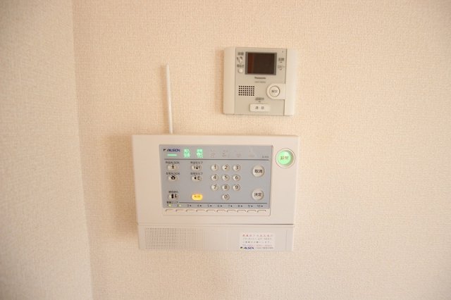 セキュリティ　同物件別号室の写真です。