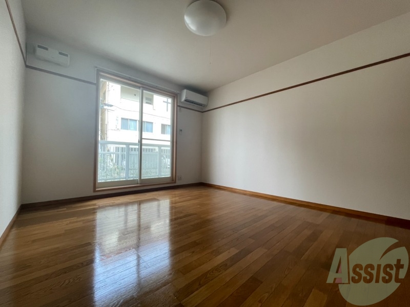 居室・リビング　９帖のリビングです。広々としていますね。