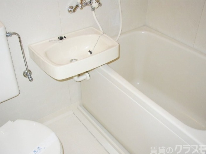 バス・シャワールーム　清潔感があります。