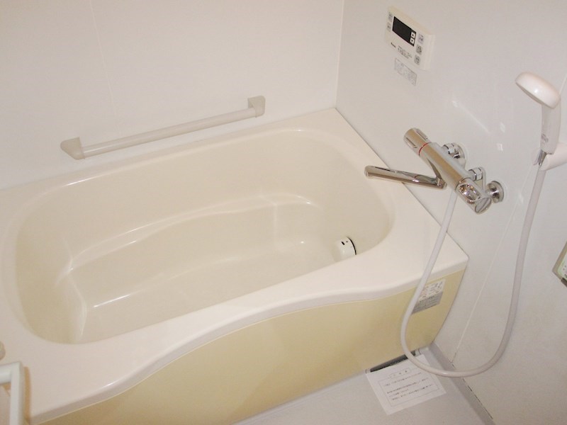バス・シャワールーム　お風呂です