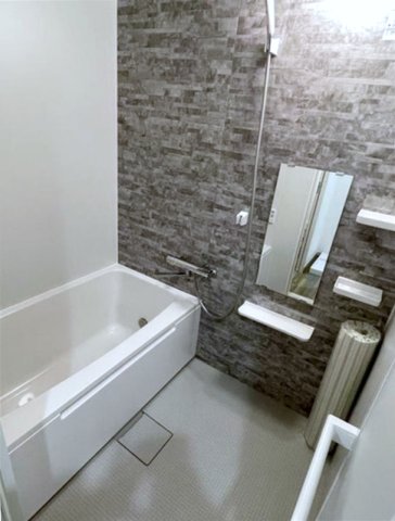 バス・シャワールーム　嬉しい追い焚き付きです♪