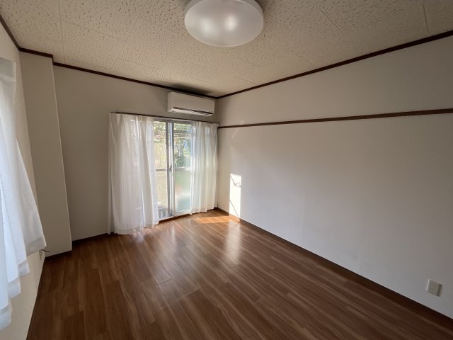 居室・リビング　洋室です